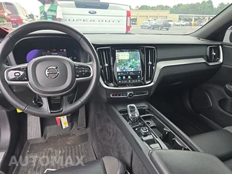 2024 Volvo S60 B5 Plus Black Edition – miniatura 11