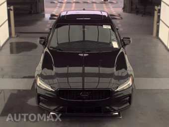 2024 Volvo S60 B5 Plus Black Edition – miniatura 2