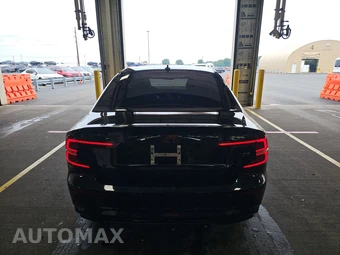2024 Volvo S60 B5 Plus Black Edition – miniatura 5