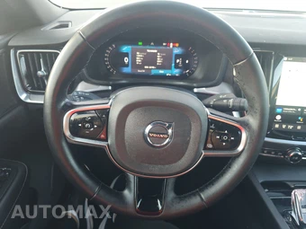 2024 Volvo S60 B5 Plus Black Edition – miniatura 10