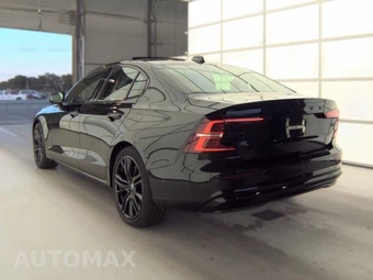 2024 Volvo S60 B5 Plus Black Edition – miniatura 6