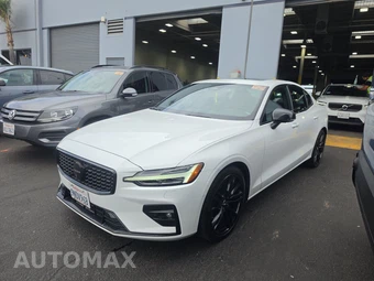 2024 Volvo S60 B5 Plus Black Edition