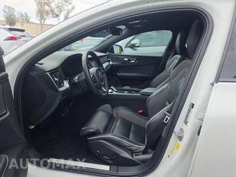 2024 Volvo S60 B5 Plus Black Edition – miniatura 7