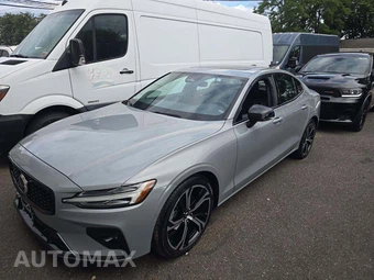 2024 Volvo S60 B5 Plus Dark