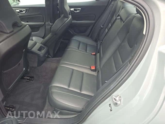 2024 Volvo S60 B5 Plus Dark – miniatura 13