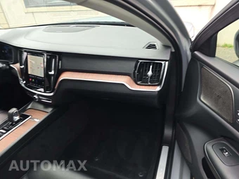 2024 Volvo S60 B5 Plus Dark – miniatura 19