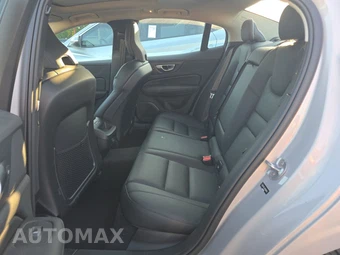 2024 Volvo S60 B5 Plus Dark – miniatura 19