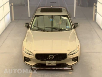 2024 Volvo S60 B5 Plus Dark – miniatura 2