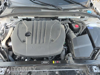 2024 Volvo S60 B5 Plus Dark – miniatura 22