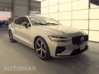 2024 Volvo S60 B5 Plus Dark – miniatura 4