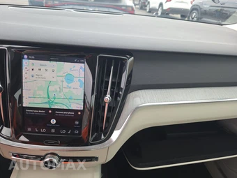 2024 Volvo S60 B5 Plus Dark – miniatura 11