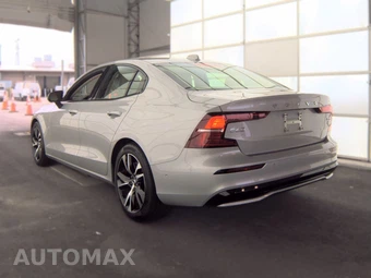 2024 Volvo S60 B5 Plus Dark – miniatura 6