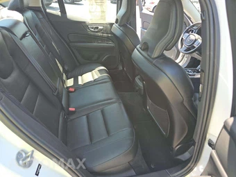 2024 Volvo S60 B5 Plus Dark – miniatura 16