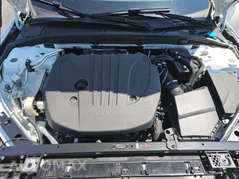 2024 Volvo S60 B5 Plus Dark – miniatura 24
