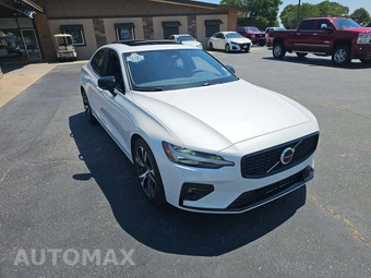 2024 Volvo S60 B5 Plus Dark – miniatura 4