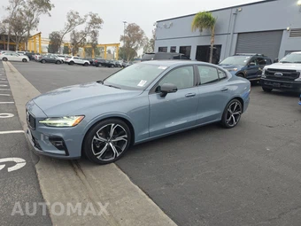 2024 Volvo S60 B5 Plus Dark