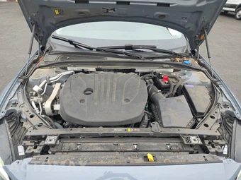2024 Volvo S60 B5 Plus Dark – miniatura 15