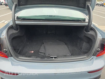 2024 Volvo S60 B5 Plus Dark – miniatura 16