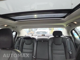 2024 Volvo S60 B5 Plus Dark – miniatura 22
