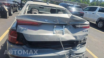 2024 Volvo S60 B5 Plus Dark – miniatura 23