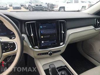 2024 Volvo S60 B5 Plus Dark – miniatura 11