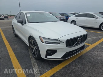 2024 Volvo S60 B5 Plus Dark – miniatura 3