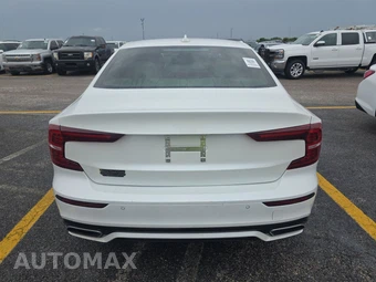 2024 Volvo S60 B5 Plus Dark – miniatura 5
