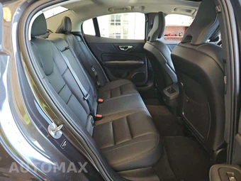 2024 Volvo S60 B5 Plus Dark – miniatura 16