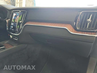 2024 Volvo S60 B5 Plus Dark – miniatura 19