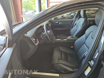 2024 Volvo S60 B5 Plus Dark – miniatura 6
