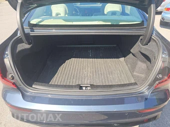 2024 Volvo S60 B5 Plus Dark – miniatura 14