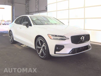 2024 Volvo S60 B5 Ultimate Dark - miniatura 3
