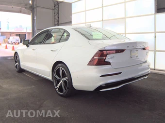 2024 Volvo S60 B5 Ultimate Dark - miniatura 6