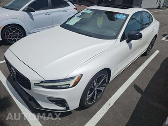 2024 Volvo S60 B5 Ultimate Dark