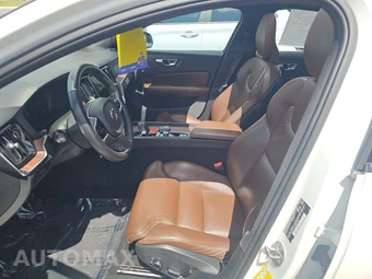 2024 Volvo S60 B5 Ultimate Dark - miniatura 6