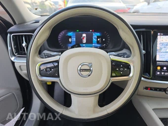 2024 Volvo S60 B5 Ultimate Dark - miniatura 10