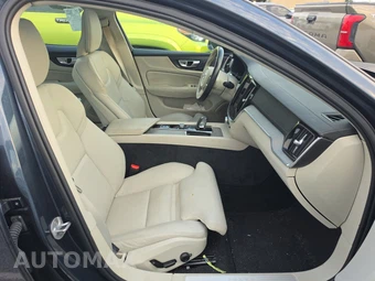 2024 Volvo S60 B5 Ultimate Dark - miniatura 8