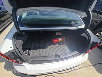 2024 Volvo S60 Recharge Plug-In Hybrid T8 Plus Dark Theme - miniatura 16
