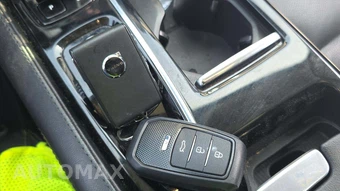 2024 Volvo S60 Recharge Plug-In Hybrid T8 Plus Dark Theme - miniatura 19