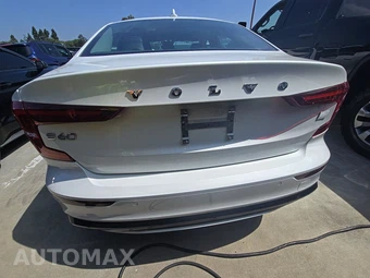 2024 Volvo S60 Recharge Plug-In Hybrid T8 Plus Dark Theme - miniatura 5