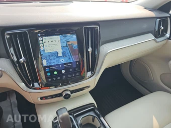 2024 Volvo S60 Recharge Plug-In Hybrid T8 Plus Dark Theme - miniatura 11