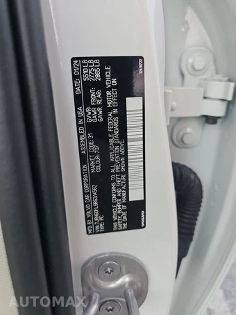 2024 Volvo S60 Recharge Plug-In Hybrid T8 Plus Dark Theme - miniatura 14