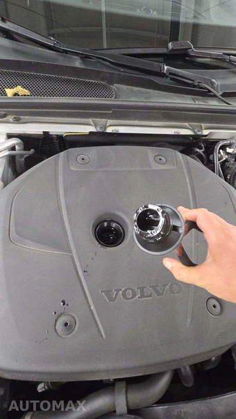 2024 Volvo S60 Recharge Plug-In Hybrid T8 Plus Dark Theme - miniatura 20