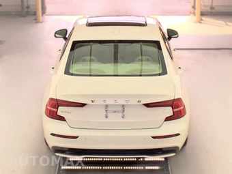 2024 Volvo S60 Recharge Plug-In Hybrid T8 Plus Dark Theme - miniatura 5