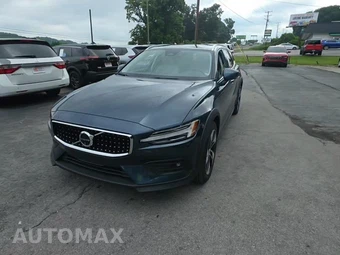 2024 Volvo V60 Cross Country B5 Plus