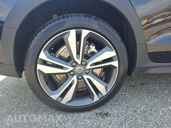 2024 Volvo V60 Cross Country B5 Plus – miniatura 19