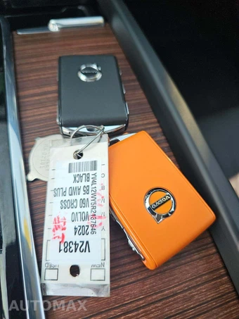2024 Volvo V60 Cross Country B5 Plus – miniatura 5
