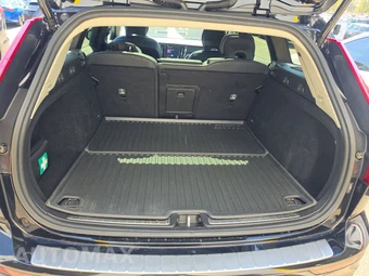 2024 Volvo V60 Cross Country B5 Plus – miniatura 16