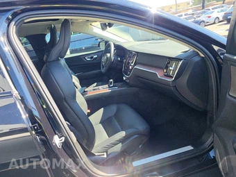 2024 Volvo V60 Cross Country B5 Plus – miniatura 8