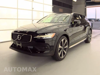2024 Volvo V60 Cross Country B5 Ultimate